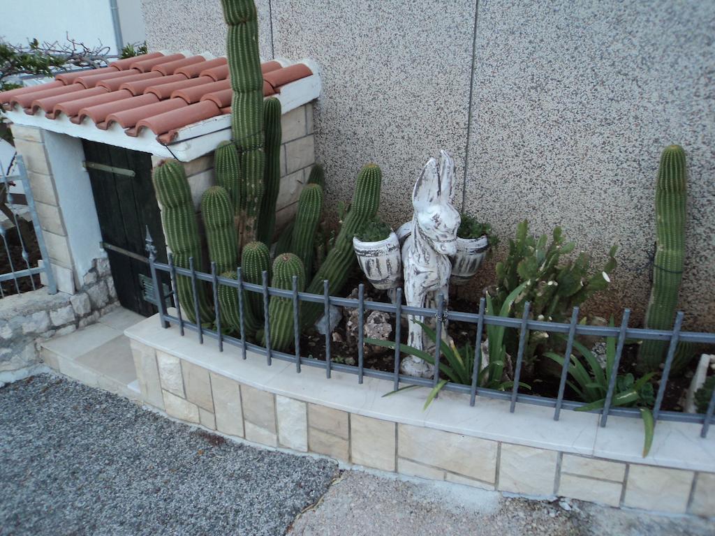 Apartments Racetin 玛里纳 外观 照片